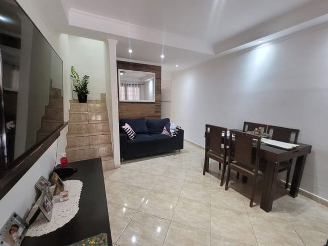 Sobrado com 60m² 3 quartos e 2 banheiros, à venda, no bairro Capão Redondo em São Paulo