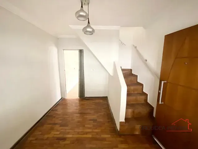 Sobrado com 110m² 3 quartos e 2 banheiros, para alugar, no bairro Vila Caraguatá em São Paulo