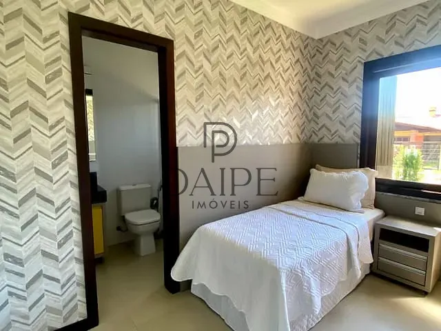 Sobrado com 450m² 4 quartos e 5 banheiros, à venda, no bairro Atlantida em Xangri-Lá