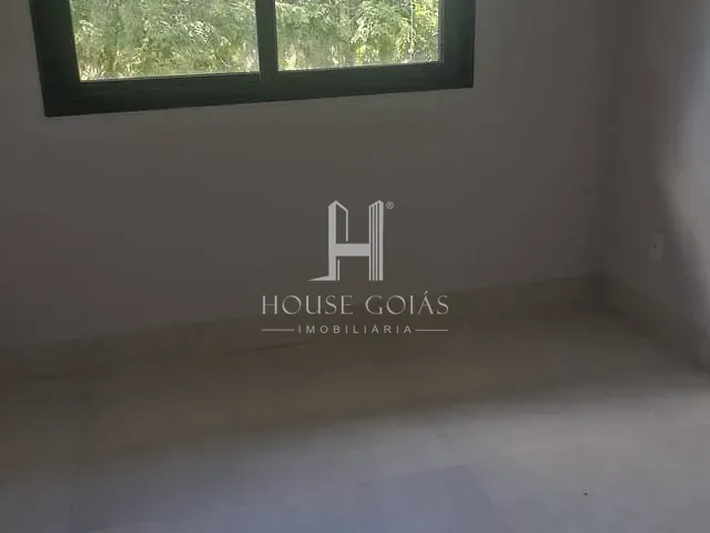 Sobrado com 210m² 3 quartos e 3 banheiros, à venda, no bairro Condomínio dos Dourados em Goiânia