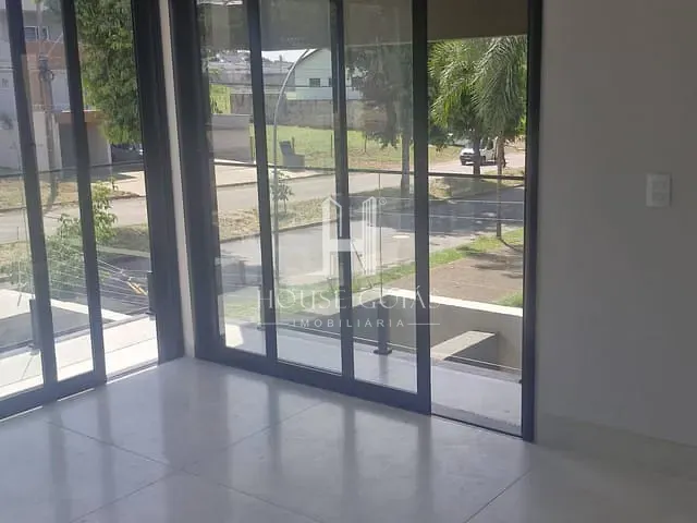 Sobrado com 210m² 3 quartos e 3 banheiros, à venda, no bairro Condomínio dos Dourados em Goiânia