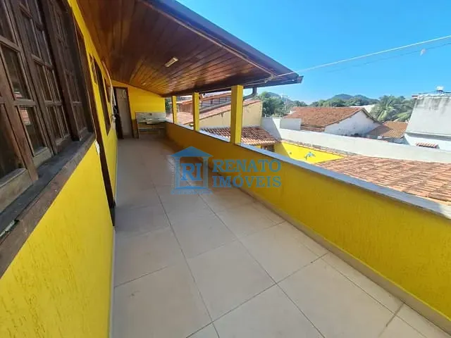 Sobrado 3 quartos e 2 banheiros, para alugar, no bairro São José do Imbassaí em Maricá