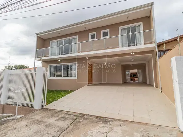 Sobrado com 320m² 5 quartos e 5 banheiros, à venda, no bairro Bacacheri em Curitiba