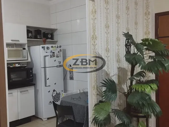 Casa com 260m² 3 quartos e 3 banheiros, à venda, no bairro Califórnia em Londrina