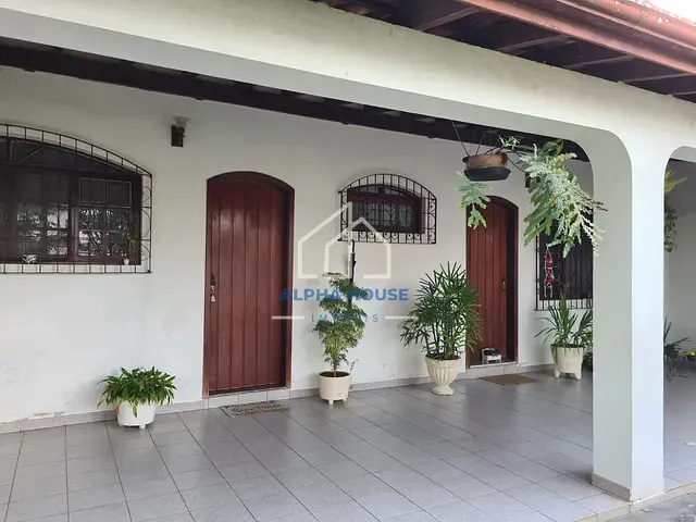 Sobrado com 250m² 3 quartos e 2 banheiros, à venda, no bairro Crispim em Pindamonhangaba