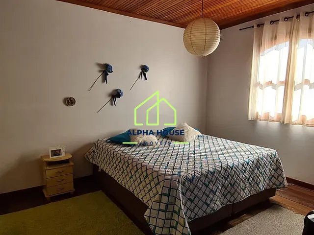 Sobrado com 250m² 3 quartos e 2 banheiros, à venda, no bairro Crispim em Pindamonhangaba