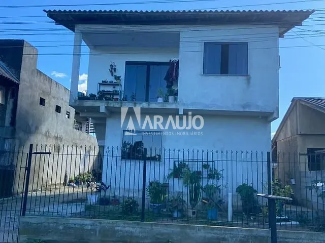 Sobrado com 300m² 3 quartos e 1 banheiro, à venda, no bairro Murta em Itajaí