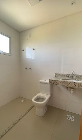 Sobrado com 180m² 3 quartos e 3 banheiros, à venda, no bairro Cardoso Continuação em Aparecida de Goiânia