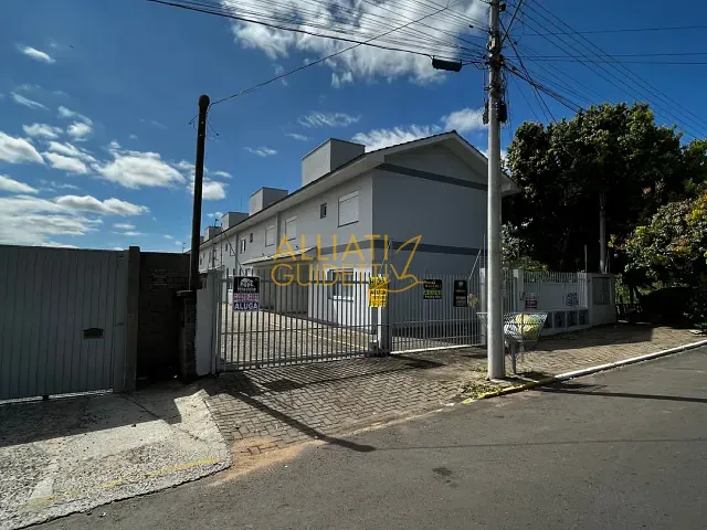 Sobrado 3 quartos e 3 banheiros, para alugar, no bairro Oeste em Sapiranga
