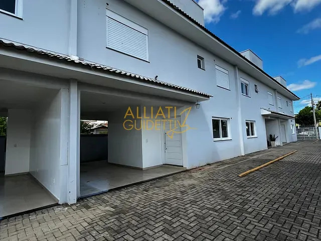Sobrado 3 quartos e 3 banheiros, para alugar, no bairro Oeste em Sapiranga
