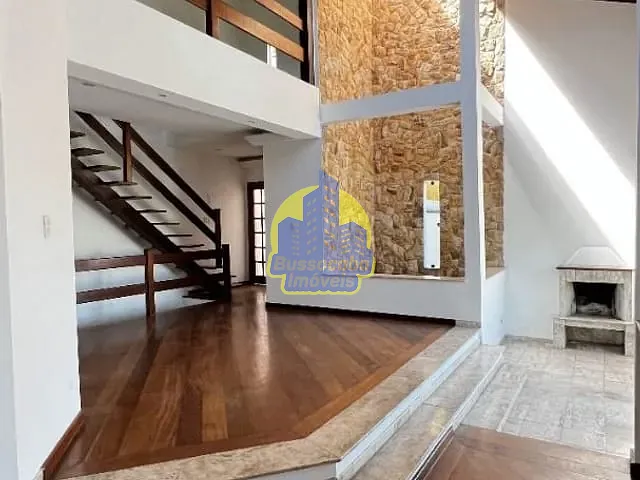 Sobrado com 530m² 4 quartos e 2 banheiros, à venda, no bairro Parque dos Príncipes em São Paulo
