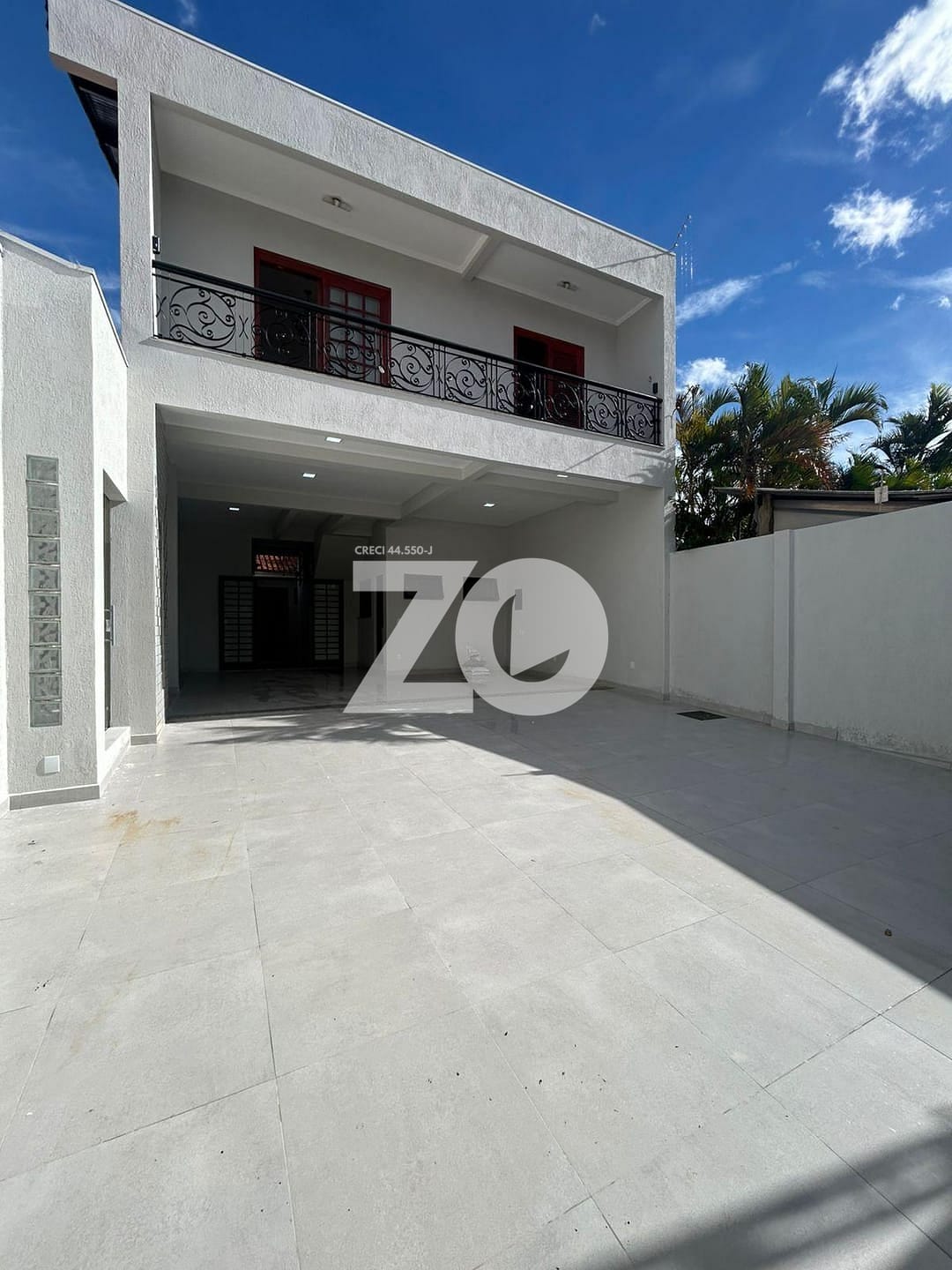 Sobrado, 4 quartos, 211 m² - Foto 1