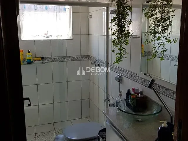 Sobrado com 210m² 3 quartos e 3 banheiros, à venda, no bairro Jardim Amaryllis em Poços de Caldas
