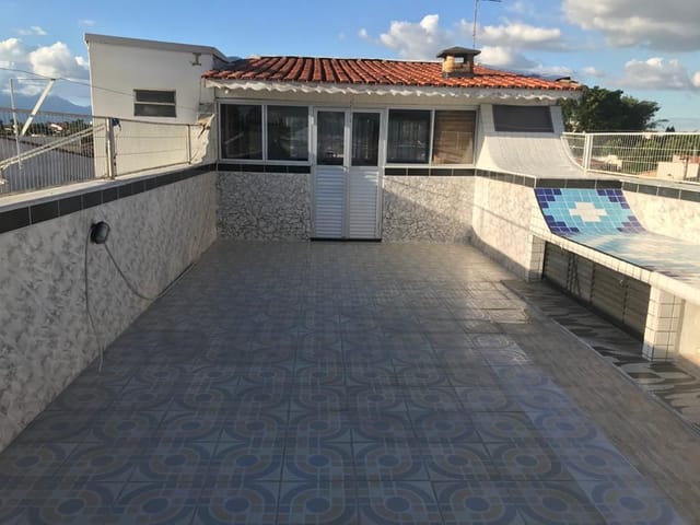 Foto do Sobrado - Sobrado com 2 dormitórios à venda por R$ 375.000,00 - Olaria - Lorena/SP | Imobiliária Domos