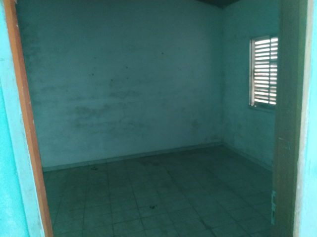 Sobrado com 250m² 3 quartos e 2 banheiros, à venda, no bairro Conjunto Residencial Araretama em Pindamonhangaba