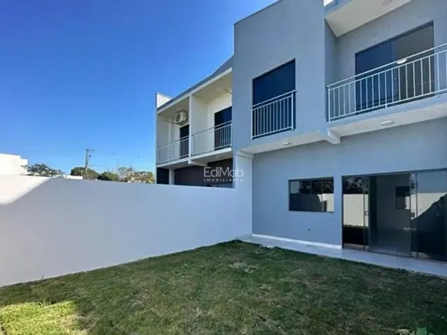 Sobrado com 182m² 5 quartos e 3 banheiros, à venda, no bairro Universitário em Cascavel