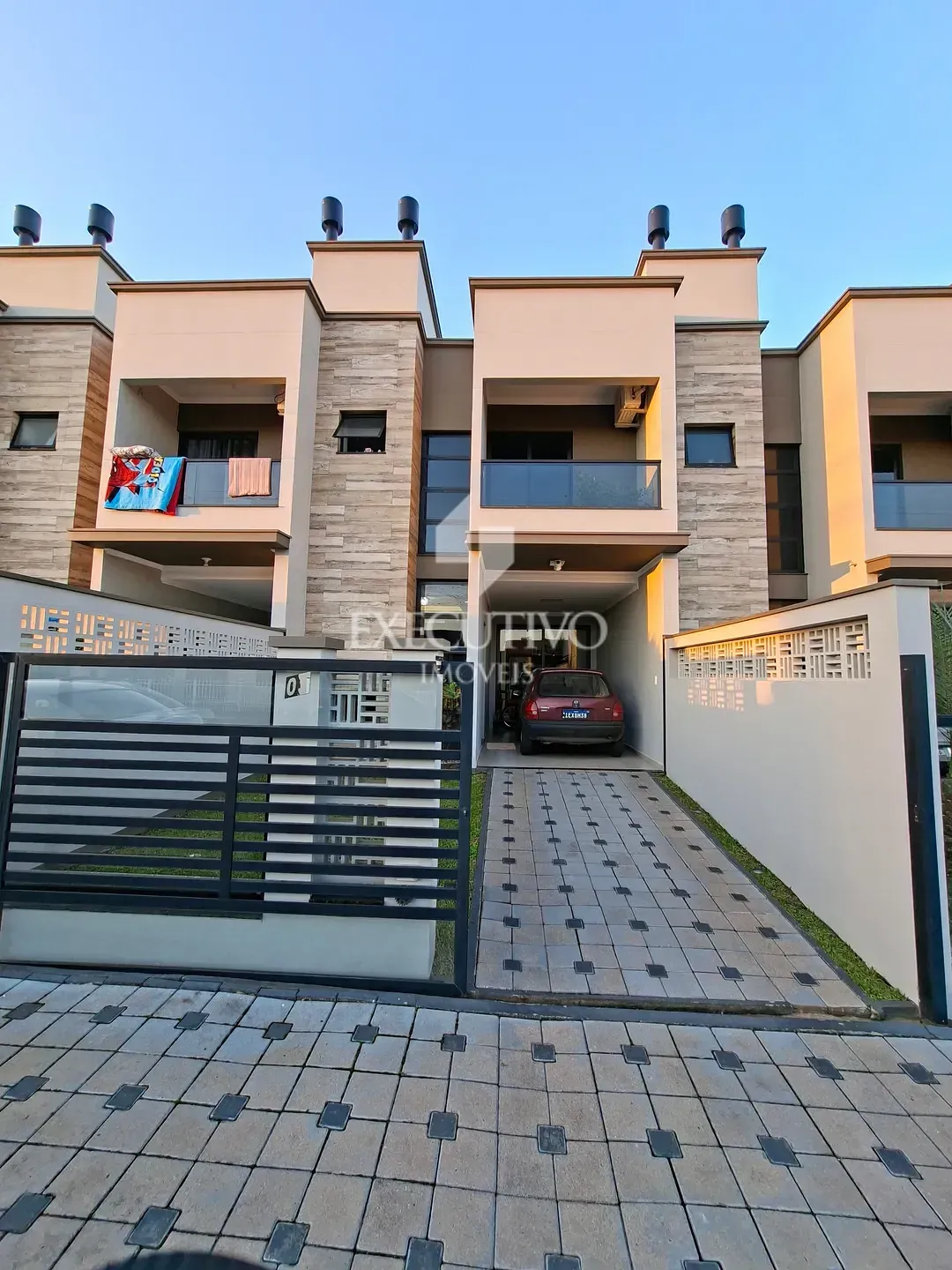 Sobrado, 3 quartos, 102 m² - Foto 1