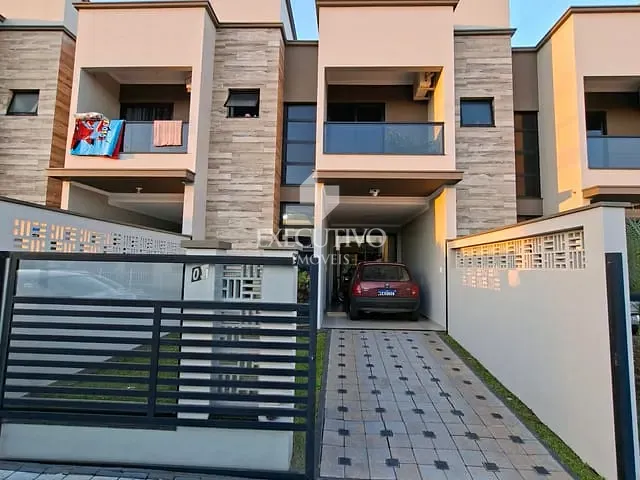 Sobrado com 113m² 3 quartos e 3 banheiros, à venda, no bairro Bela Vista em Arroio do Meio