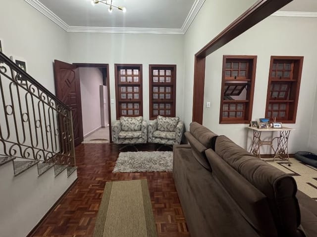 Sobrado com 180m² 3 quartos e 3 banheiros, à venda, no bairro Jardim Santa Cruz em Tatuí