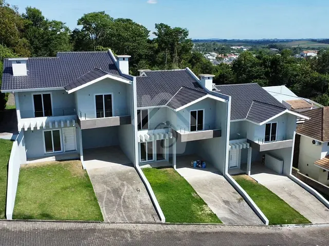 Sobrado 3 quartos e 1 banheiro, à venda, no bairro Languiru em Teutônia
