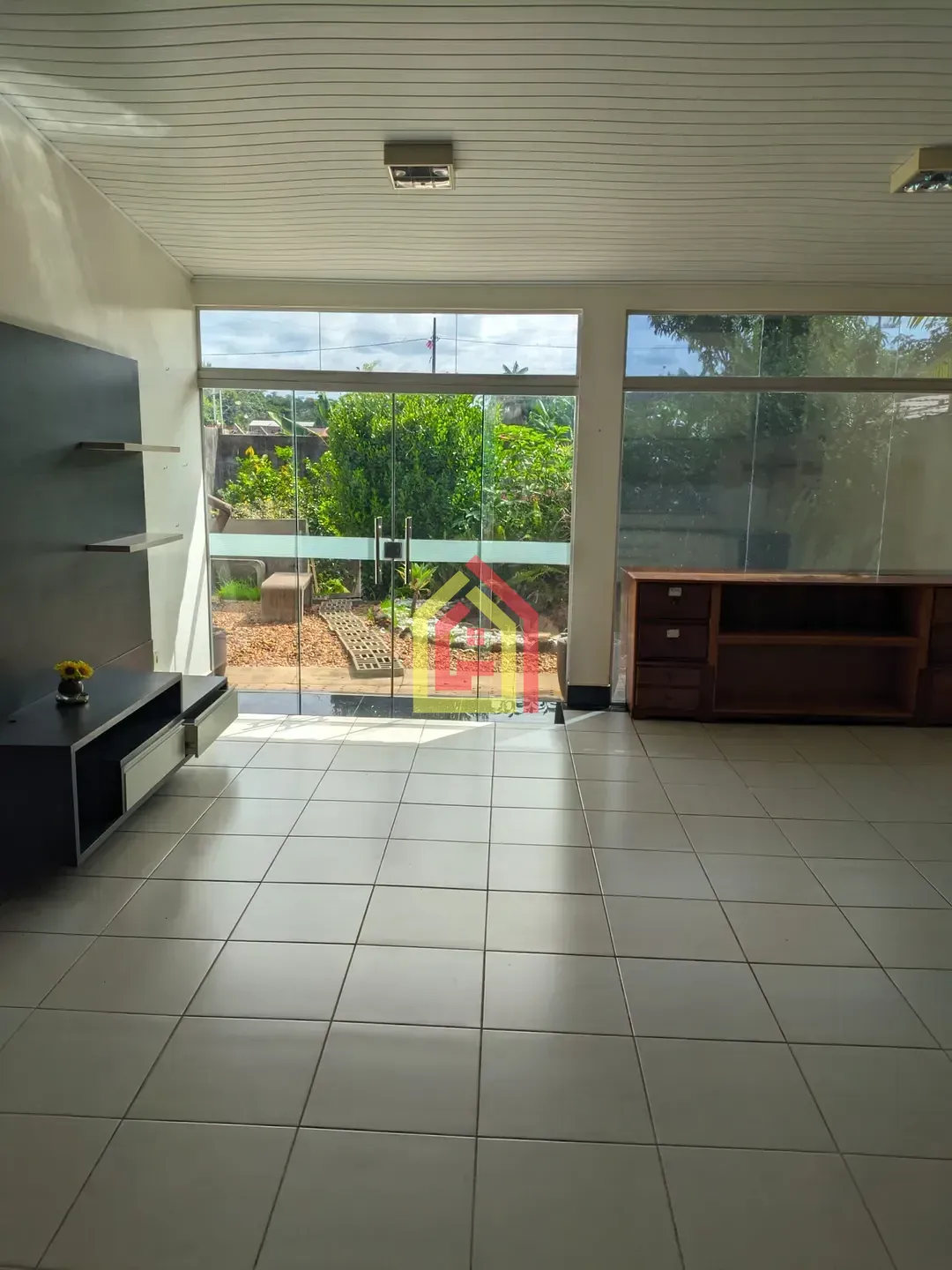 Casa à venda com 4 quartos, 2 suítes, 3 vagas e 10m² no Nova Marabá, Marabá (PA) — foto 7 de 16
