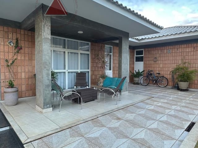 Sobrado com 1000m² 5 quartos e 8 banheiros, para alugar, no bairro Vila Flores em Franca