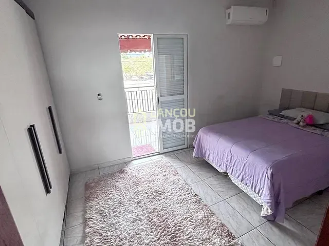 Sobrado com 104m² 1 quarto e 2 banheiros, à venda, no bairro Medeiros em Jundiaí