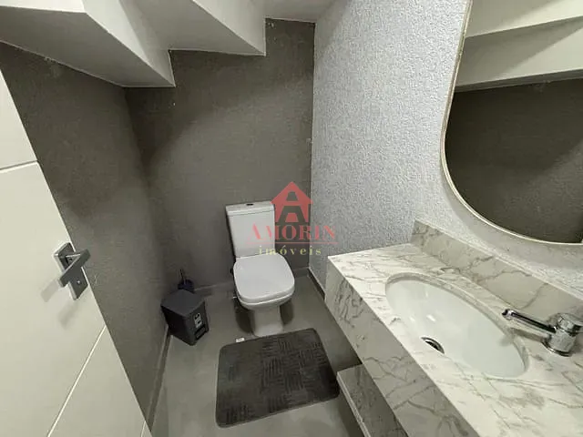 Sobrado com 173m² 3 quartos e 3 banheiros, à venda, no bairro Santa Cândida em Curitiba