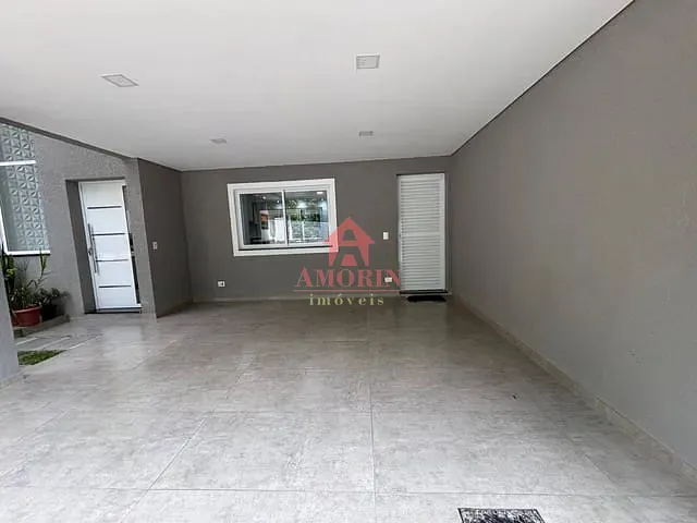 Sobrado com 173m² 3 quartos e 3 banheiros, à venda, no bairro Santa Cândida em Curitiba