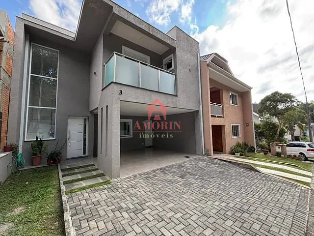 Sobrado com 173m² 3 quartos e 3 banheiros, à venda, no bairro Santa Cândida em Curitiba