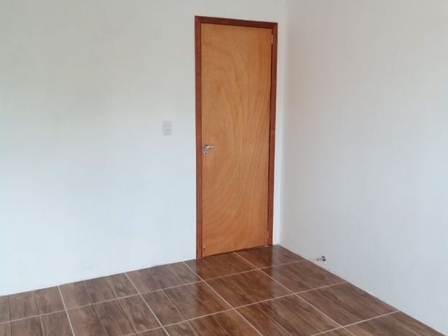 Sobrado com 368m² 3 quartos e 1 banheiro, à venda, no bairro São João do Rio Vermelho em Florianópolis