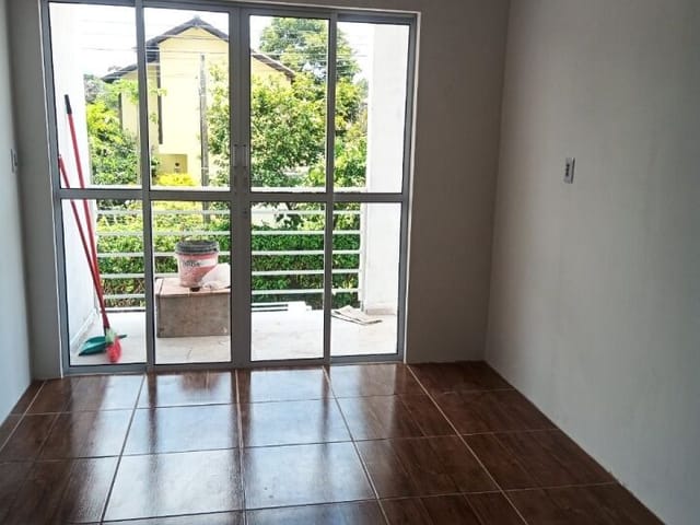 Sobrado com 368m² 3 quartos e 1 banheiro, à venda, no bairro São João do Rio Vermelho em Florianópolis