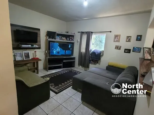 Sobrado com 250m² 3 quartos e 2 banheiros, à venda, no bairro Costeira em Balneário Barra do Sul