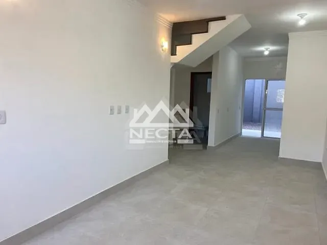 Sobrado com 99m² 2 quartos e 3 banheiros, à venda, no bairro Capricórnio II em Caraguatatuba