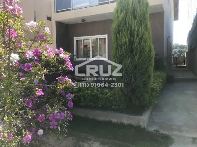Sobrado com 175m² 3 quartos e 4 banheiros, à venda, no bairro Villa Verde em Franco da Rocha