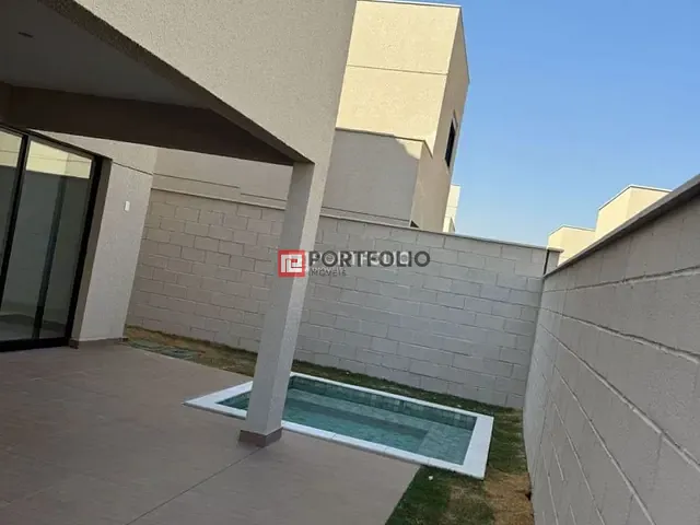 Sobrado com 200m² 4 quartos e 4 banheiros, à venda, no bairro Conjunto Residencial Storil em Aparecida de Goiânia