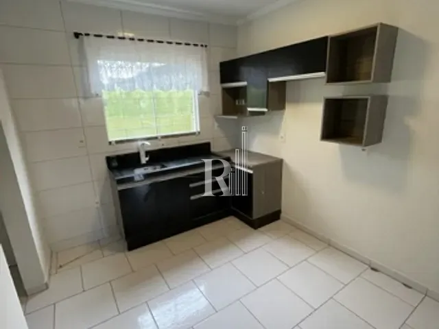 Sobrado com 110m² 2 quartos e 2 banheiros, à venda, no bairro Praça em Tijucas