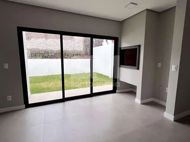 Sobrado com 109m² 3 quartos e 2 banheiros, à venda, no bairro Paraíso em Chapecó