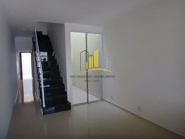 Sobrado com 100m² 3 quartos e 2 banheiros, à venda, no bairro Jardim Eliane em São Paulo