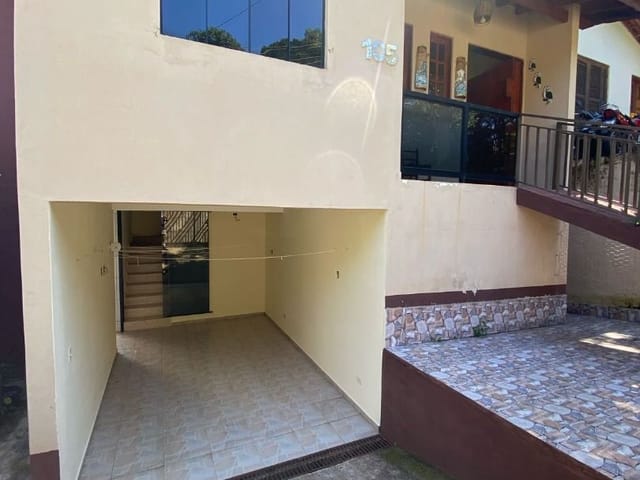 Sobrado 3 quartos e 1 banheiro, para alugar, no bairro da Roseira em Extrema