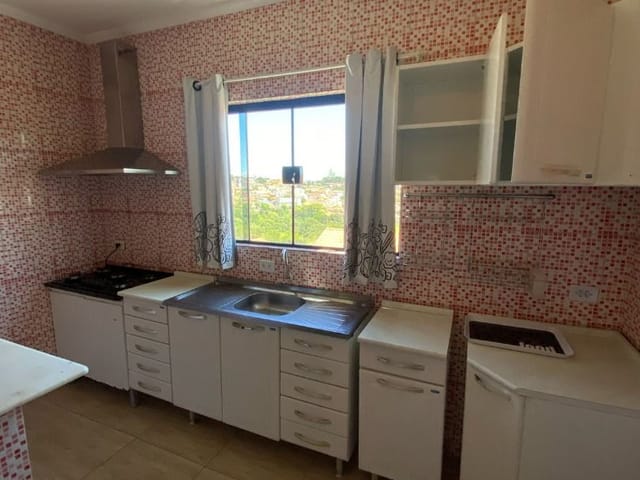 Sobrado 3 quartos e 1 banheiro, para alugar, no bairro da Roseira em Extrema