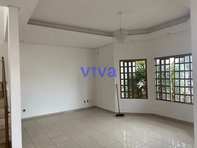 Sobrado 3 quartos e 4 banheiros, à venda, no bairro Setor Três Marias em Goiânia