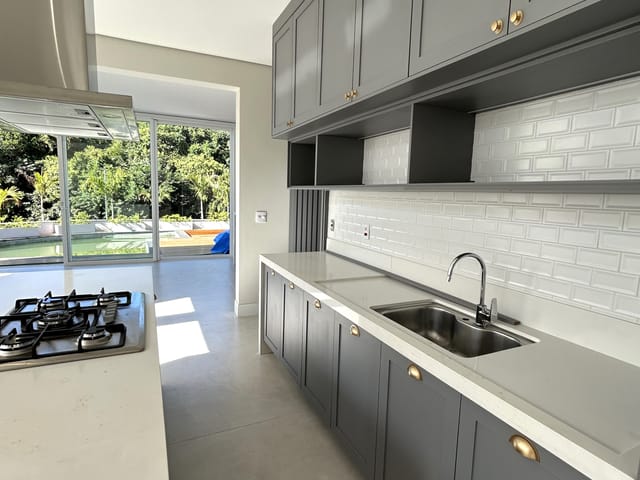 Sobrado com 527m² 4 quartos e 6 banheiros, à venda, no bairro Jardim Piratininga II em Franca