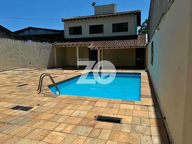 Sobrado 9 quartos e 5 banheiros, para alugar, no bairro Jardim América em Bauru