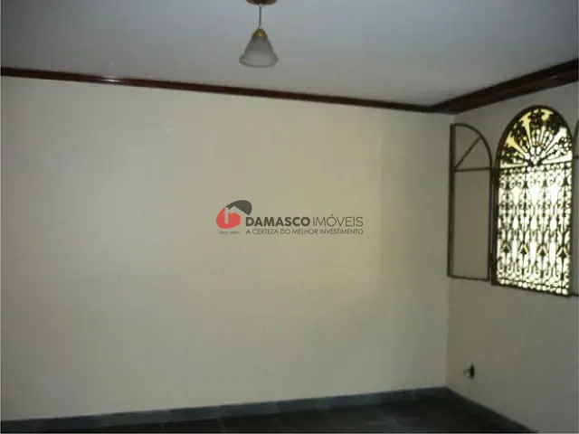 Sobrado com 518m² 3 quartos e 1 banheiro, à venda, no bairro Caxingui em São Paulo