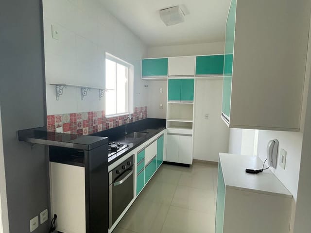 Sobrado com 140m² 3 quartos e 2 banheiros, à venda, no bairro Jardim Cristina em Pindamonhangaba