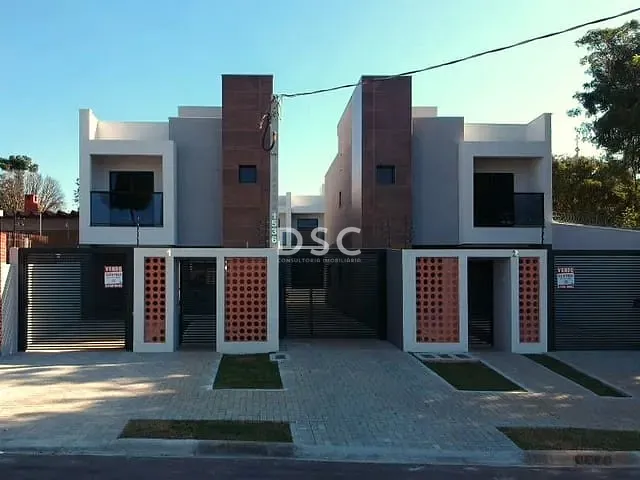 Sobrado com 124m² 3 quartos e 2 banheiros, à venda, no bairro Guaíra em Curitiba