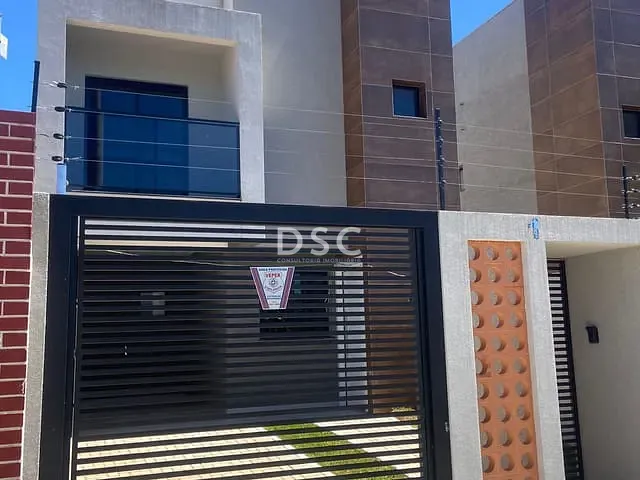 Sobrado com 124m² 3 quartos e 2 banheiros, à venda, no bairro Guaíra em Curitiba
