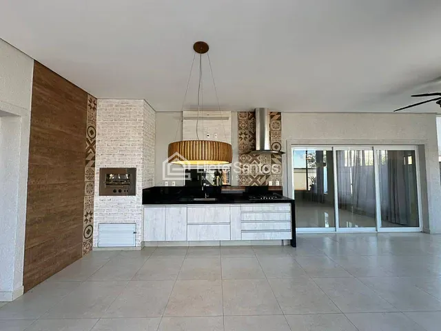 Sobrado com 433m² 4 quartos e 6 banheiros, à venda, no bairro Jardim Imperador em Americana