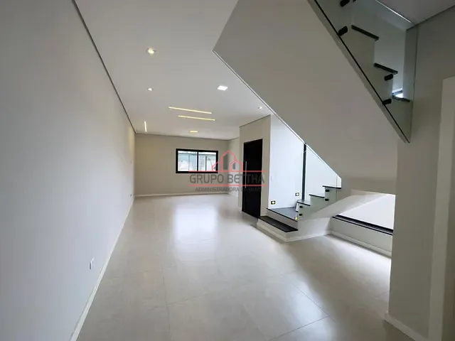 Sobrado com 150m² 3 quartos e 1 banheiro, à venda, no bairro Villas do Jaguari em Santana de Parnaíba